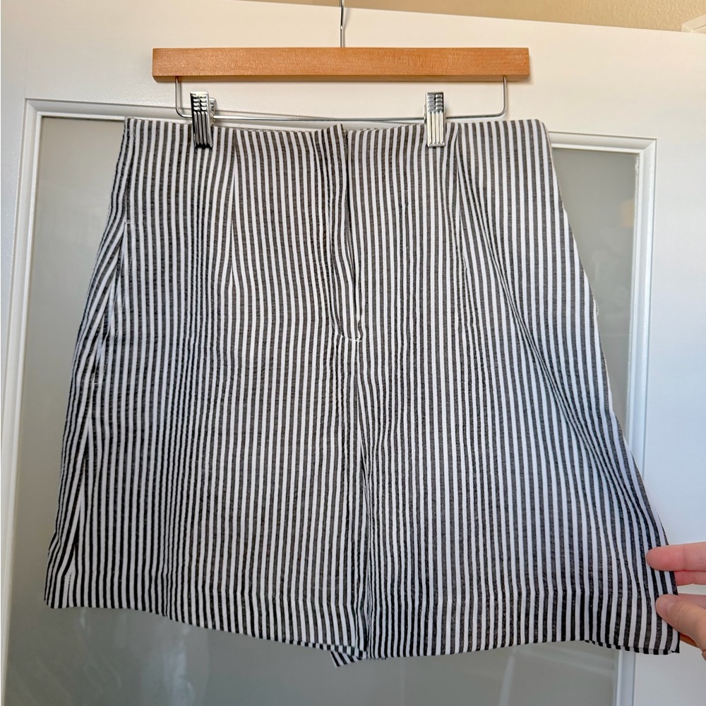 Striped Set - Picture 5 of 6
